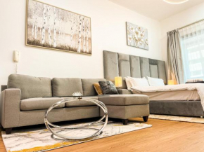 Luxury Marina Studio close to JBR beach and Metro Station.